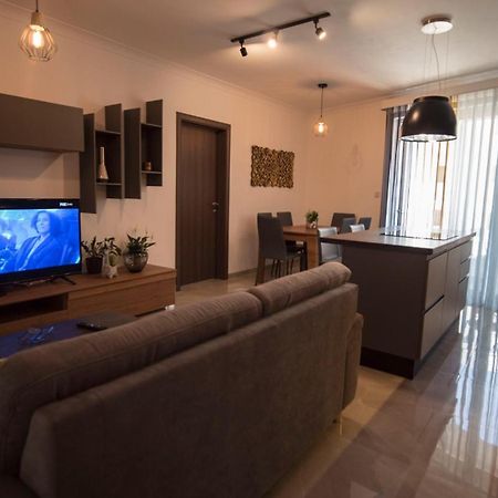 Msiebah Court San Gwann Modern Apt Near Sliema And St Julians Eksteriør billede